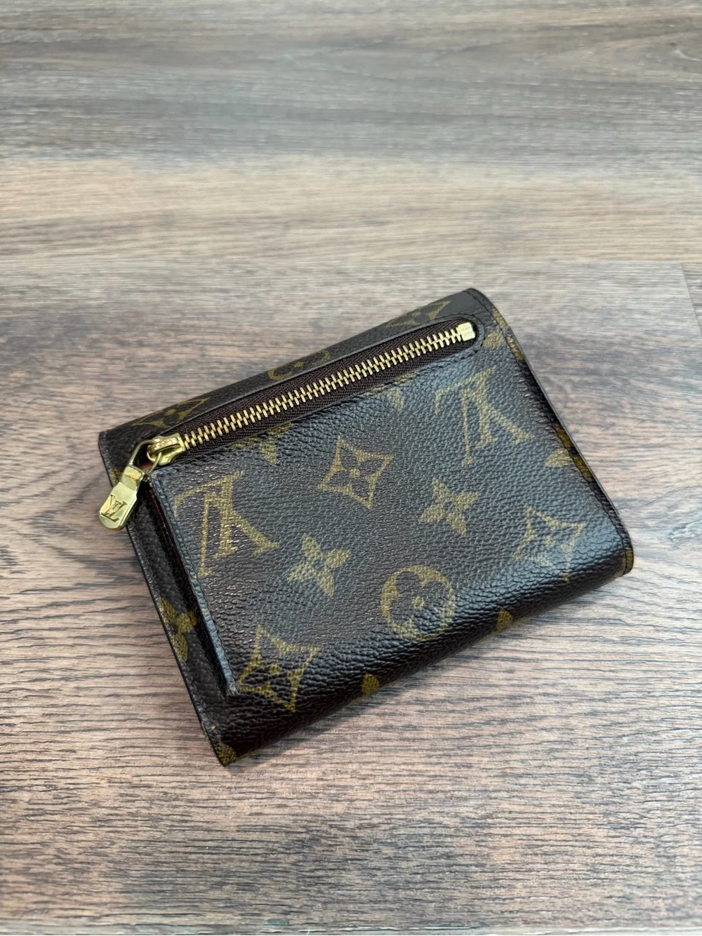 Louis Vuitton Monogram Koala Compact Wallet Gold Hardware Authentic C40055 - Picture 2 of 15